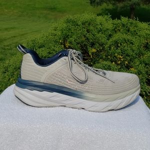 Hoka Bondi 6